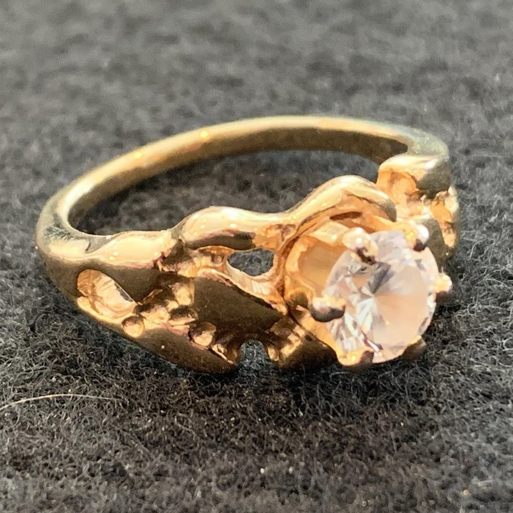 💍 Solitaire Mounted on a Golden Band - Size 7